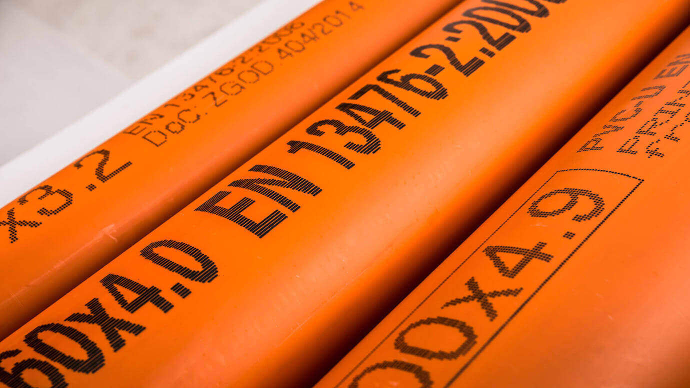 Mobiler Ink Jet Drucker Mobiler Ink Jet Drucker auf Kunststoffrohren